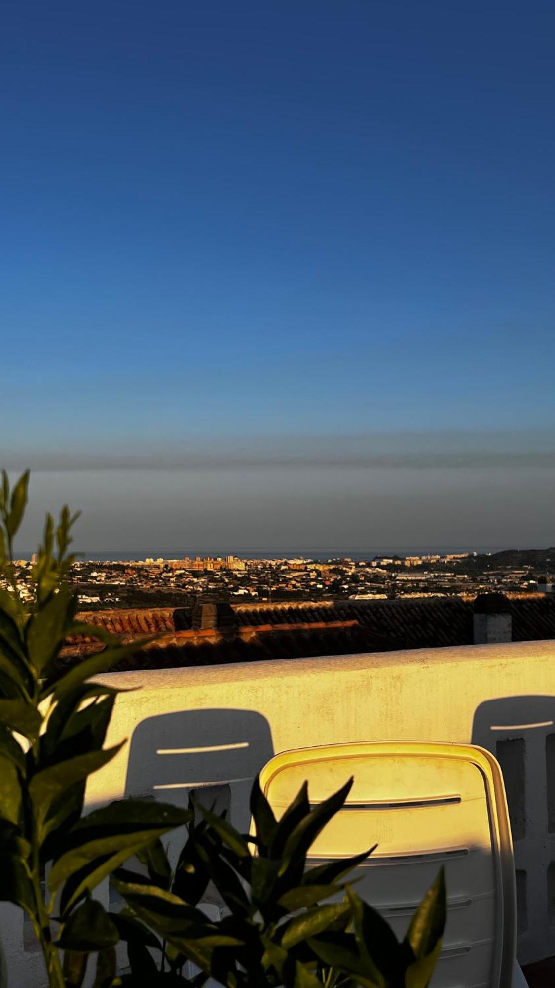شقة New Penthouse With Amazing Views Santa Fe de los Boliches المظهر الخارجي الصورة
